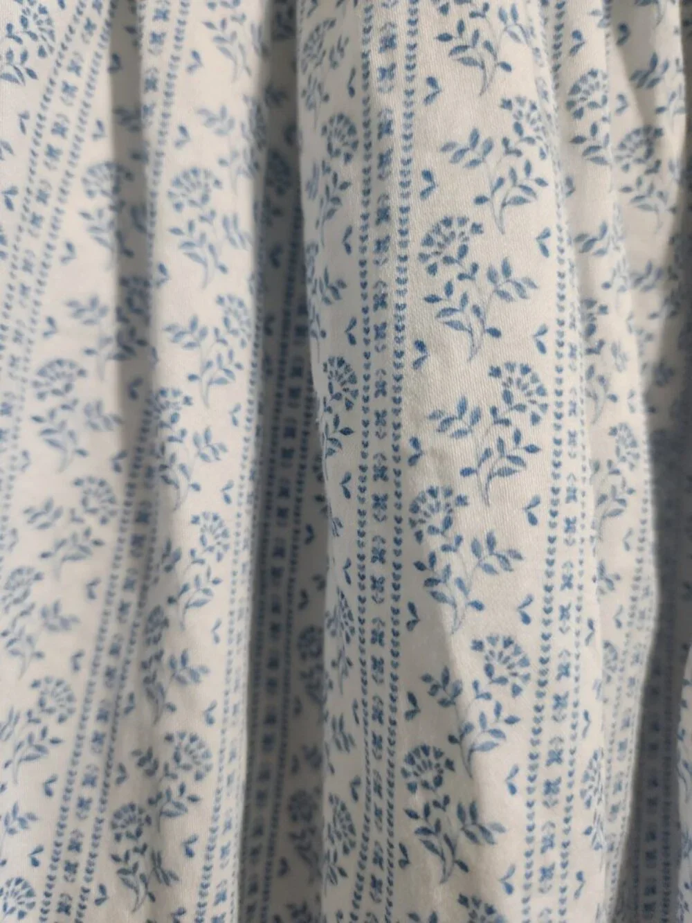 Dondolo Women’s Lounge Dress White Light Blue Floral Pattern size medium
